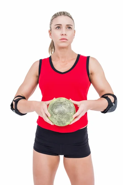 Atleta femminile che tiene la pallamano — Foto Stock