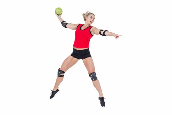 Athlète féminine lancer handball — Photo