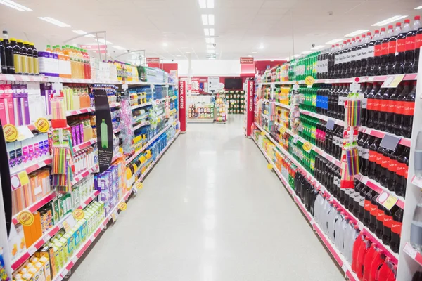 Facing view of an aisle — Stock Photo, Image