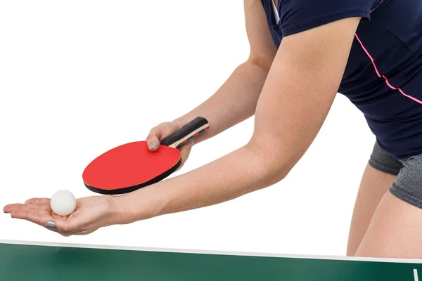 Atleta femenina jugando al tenis de mesa —  Fotos de Stock