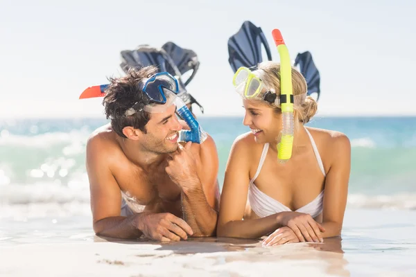 Couple wearing diving masks — Stock Photo, Image