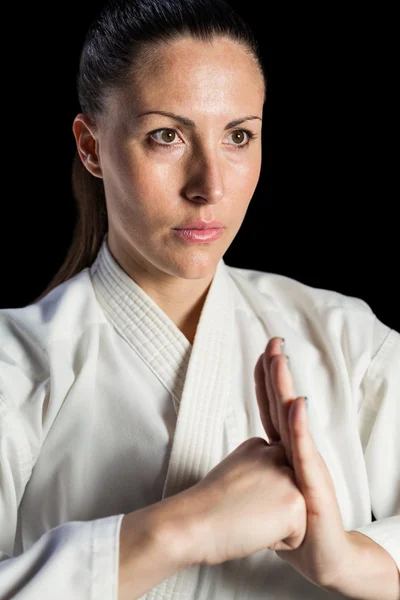 Žena fighter provádějícího rukou pozdrav — Stock fotografie