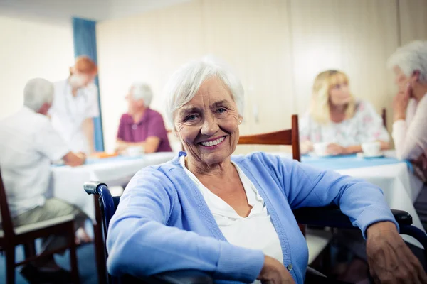 Senior woman in retirement house — Stock Photo, Image