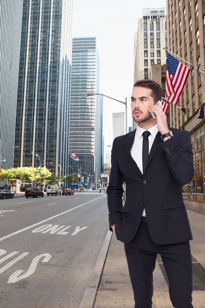 Businessman is talking on the phone — Stock Photo, Image