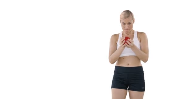 Woman preparing to shot put — Stock Video