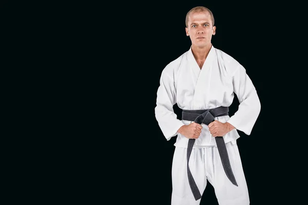 Dövüşçü karate yapıyor. — Stok fotoğraf