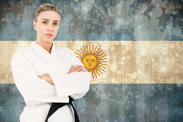 Atleta femenina posando en kimono —  Fotos de Stock