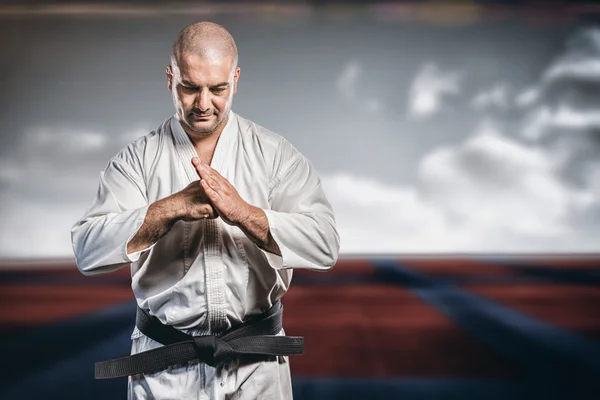 Vechter presterende hand salute — Stockfoto