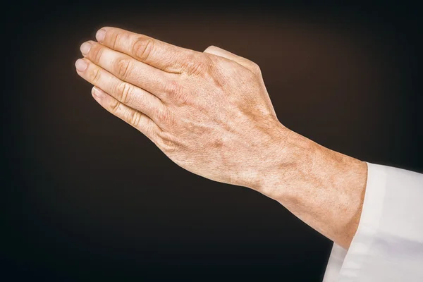 Karate-Spieler macht Handgeste — Stockfoto