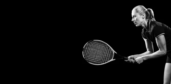 Tennisspiller som spiller tennis med en racket – stockfoto