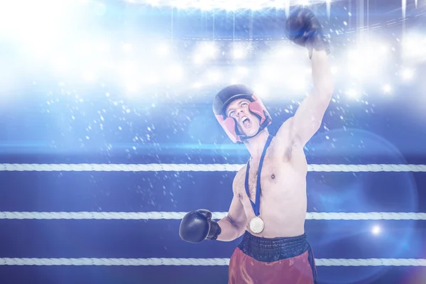 Boxer vestindo medalha de ouro — Fotografia de Stock