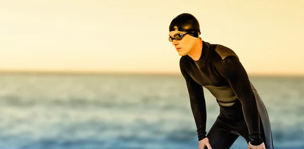 Nadador en traje de neopreno y gafas de natación —  Fotos de Stock