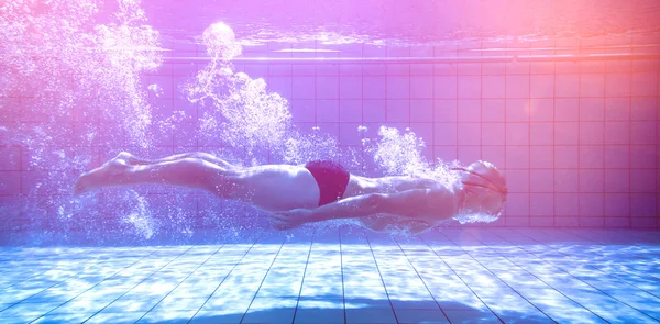 Ajuste o treinamento de nadador sozinho — Fotografia de Stock