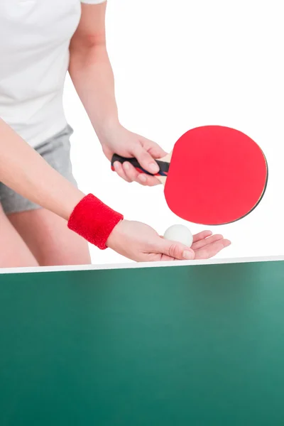 Atleta donna che gioca a ping pong — Foto Stock