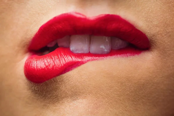 Primer plano de labios con maquillaje —  Fotos de Stock