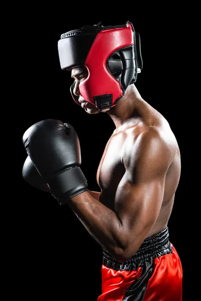 Boxeador realizando postura de boxeo — Foto de Stock