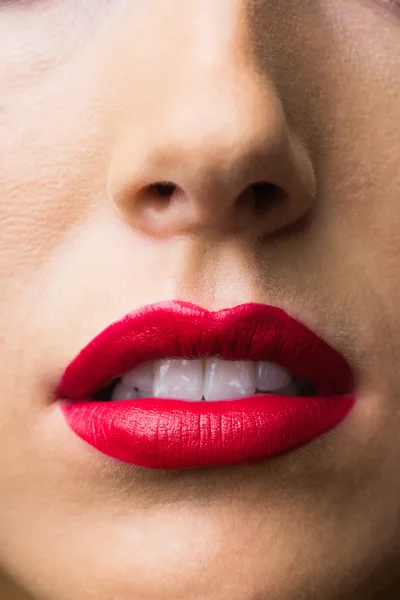 Zbliżenie na usta makijażem — Zdjęcie stockowe