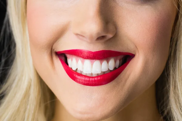 Primer plano de labios con maquillaje — Foto de Stock