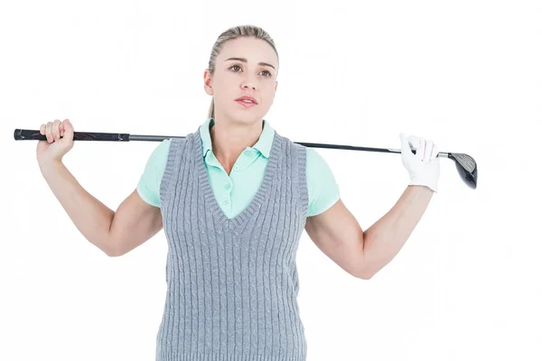 Linda loira posando com equipamento de golfe — Fotografia de Stock