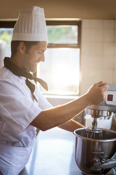 Кухарський мікшер у змішувальному блендері — стокове фото
