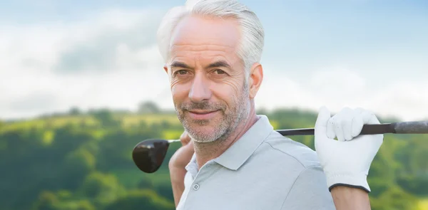 Hombre jugando al golf — Foto de Stock