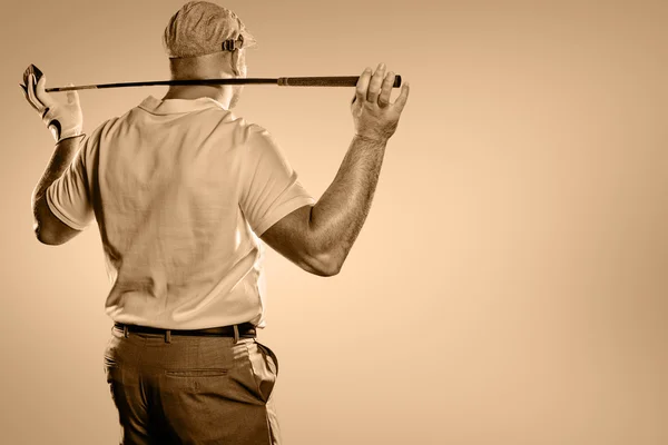 Golf oyuncu holding golf club — Stok fotoğraf
