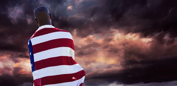 미국 국기를 착용 하는 남자 — 스톡 사진