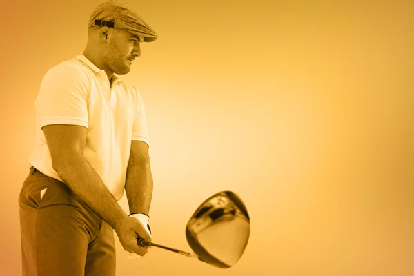 Golfspieler beim Schießen — Stockfoto