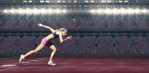 Femeie sportivă alergând — Fotografie, imagine de stoc