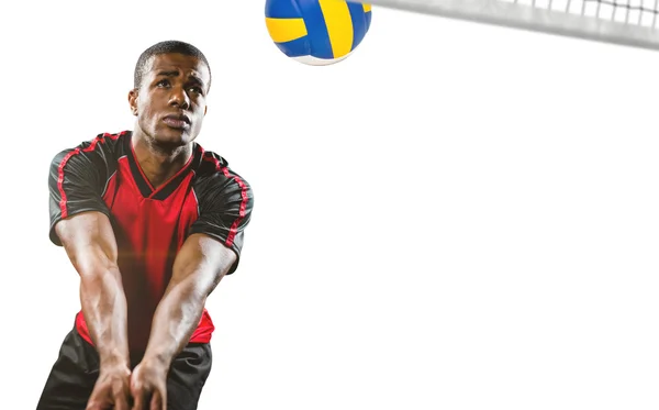 Sportsman posant tout en jouant au volleyball — Photo