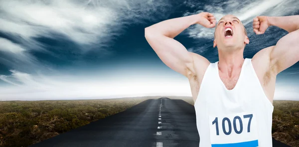 Joven atleta ganar carrera — Foto de Stock