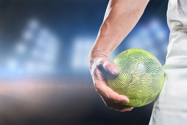 Sporcu holding topu — Stok fotoğraf