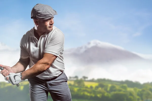 Golfspieler beim Schießen — Stockfoto