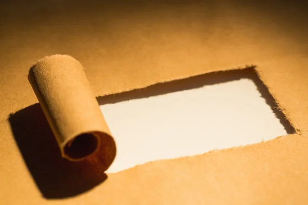 Torn brown paper of box — Stock Photo, Image