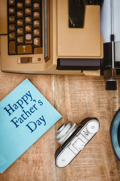 Kağıtta yazılı mutlu Babalar günü — Stok fotoğraf