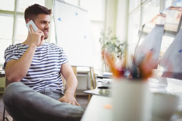 Businessman using phone — Stock Photo, Image