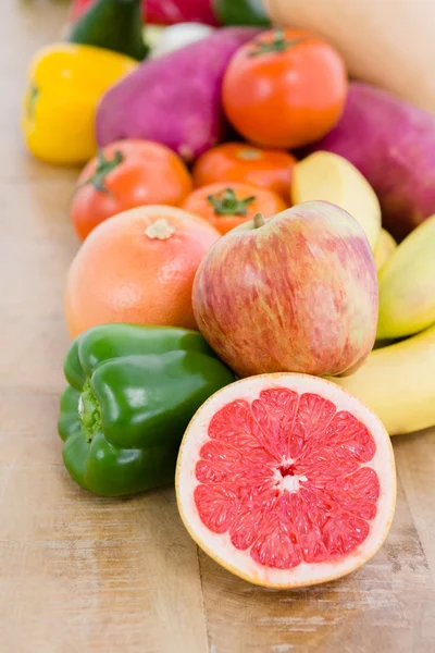 Diversos legumes e frutas — Fotografia de Stock