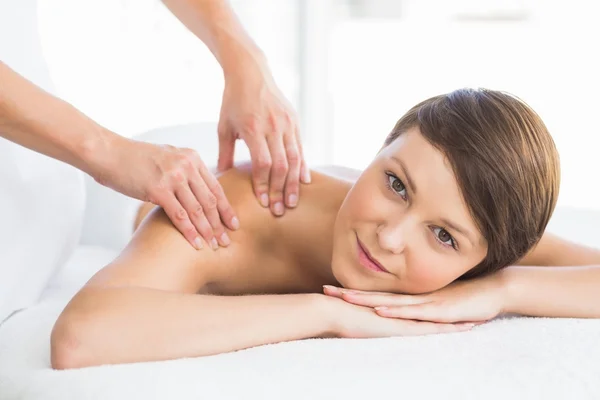 Woman receiving back massage — Stock Photo, Image