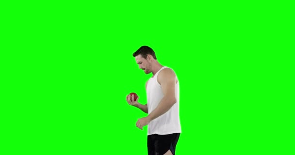 Atleta homem praticando tiro colocar — Vídeo de Stock