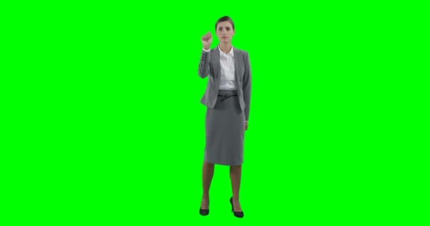Бізнес-леді, використовуючи віртуальний сенсорний екран — стокове відео