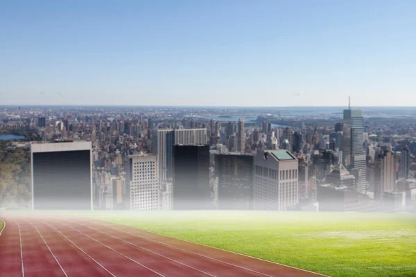 Vista de un estadio contra el horizonte de la ciudad —  Fotos de Stock