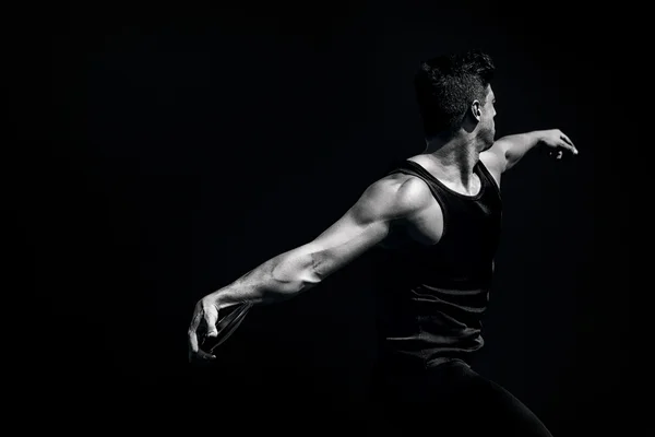 Hombre lanzando disco — Foto de Stock