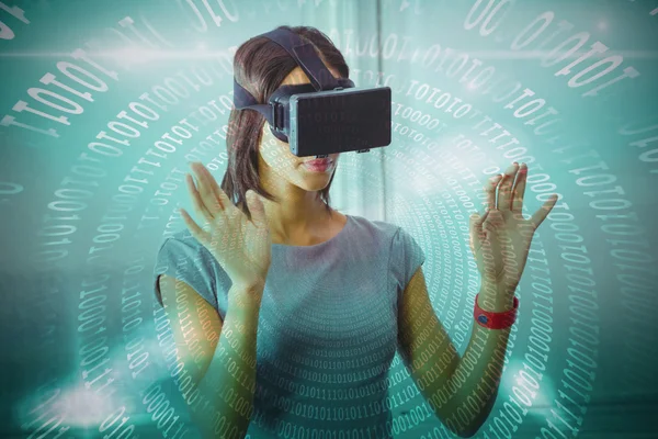 Business woman using 3d glasses — Stock Photo, Image