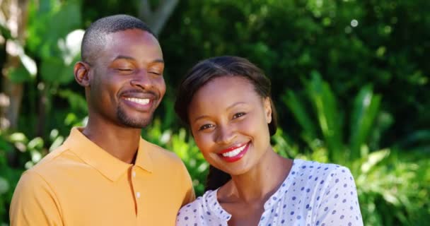 Cute couple posing and smiling — Stock Video