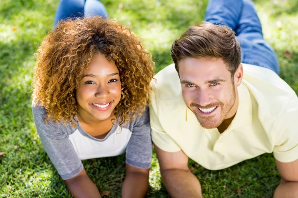 Retrato de casal sorrindo — Fotografia de Stock