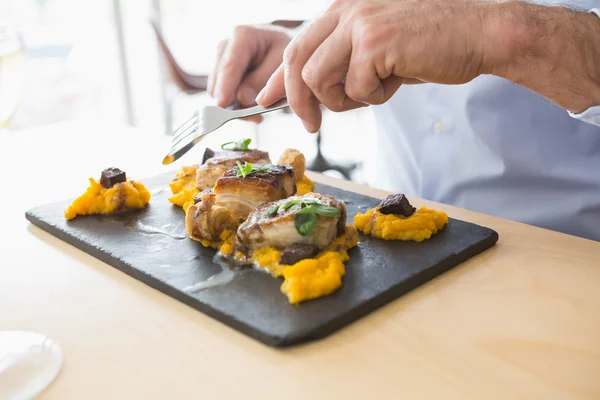 Close-up of man having meal — Stock Photo, Image