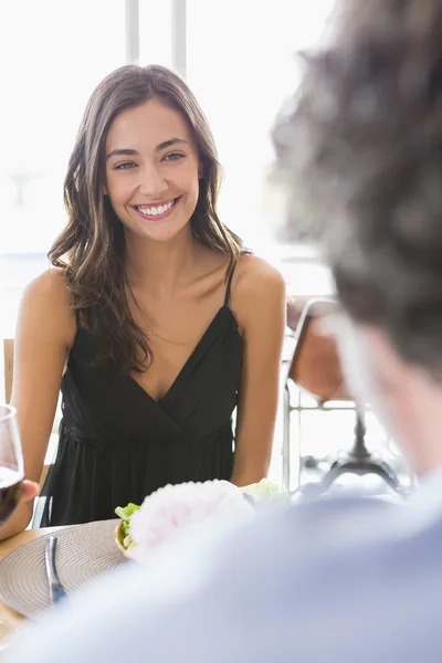 Bella donna sorridente — Foto Stock