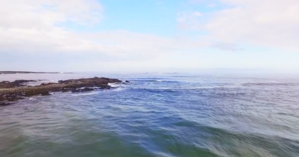 Drone footage of the ocean — Stock Video
