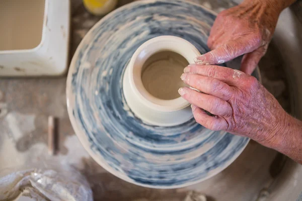 Pottenbakker maken pot — Stockfoto