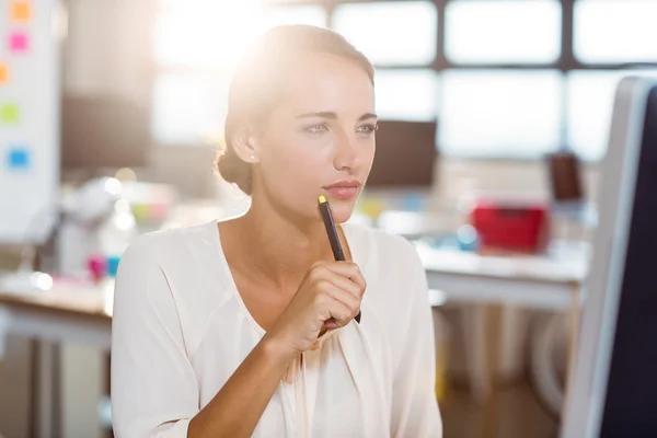 Businesswoman using graphic tablet — Stock Photo, Image